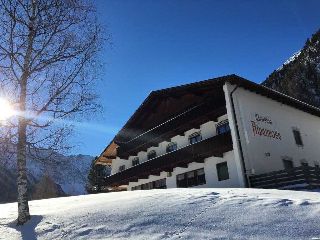Pension Alpenrose Sankt Sigmund im Sellrain المظهر الخارجي الصورة