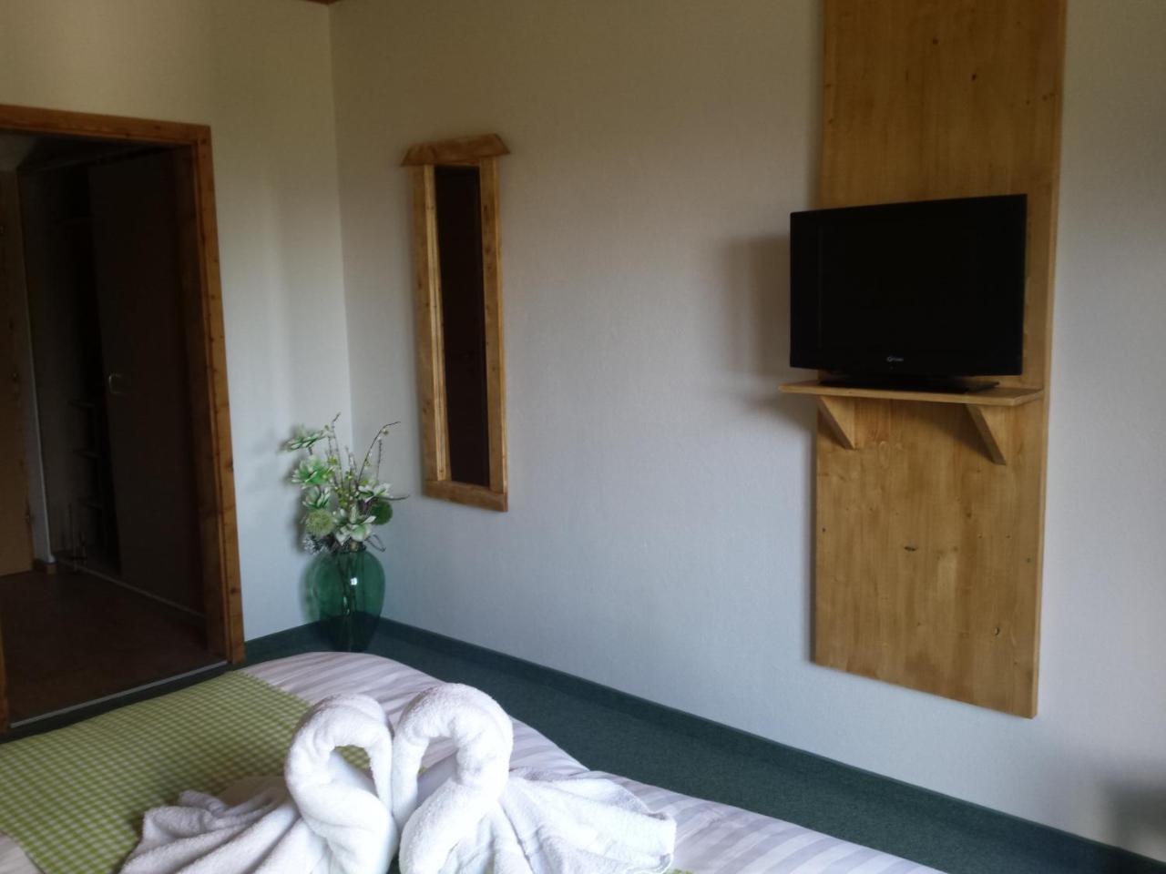 Pension Alpenrose Sankt Sigmund im Sellrain المظهر الخارجي الصورة